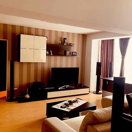 Cozy 2 Rooms Apartment Close To City Center Bukarest Exteriör bild