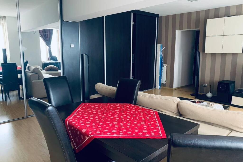 Cozy 2 Rooms Apartment Close To City Center Bukarest Exteriör bild