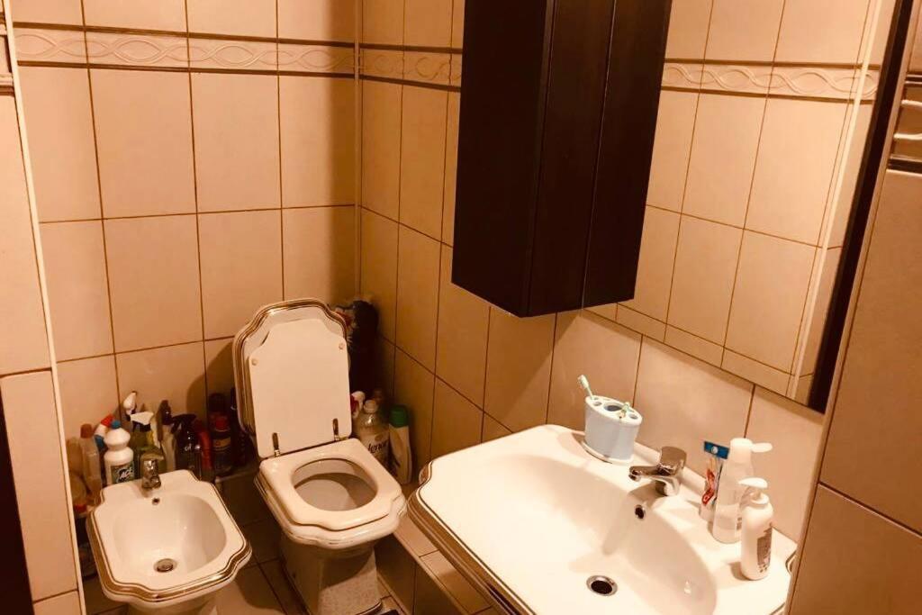 Cozy 2 Rooms Apartment Close To City Center Bukarest Exteriör bild