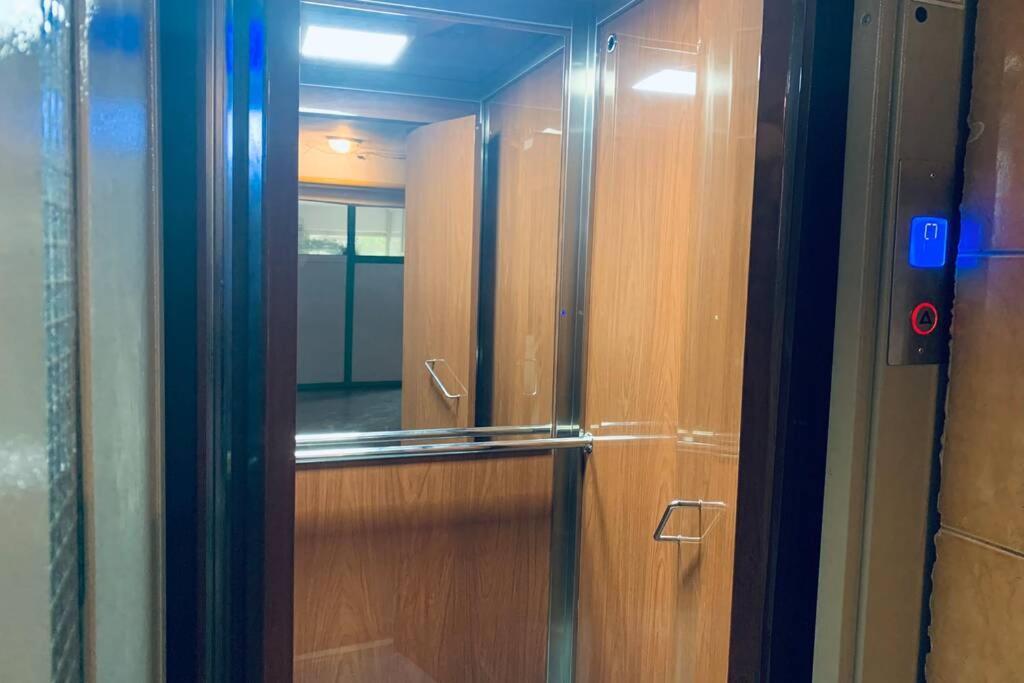 Cozy 2 Rooms Apartment Close To City Center Bukarest Exteriör bild